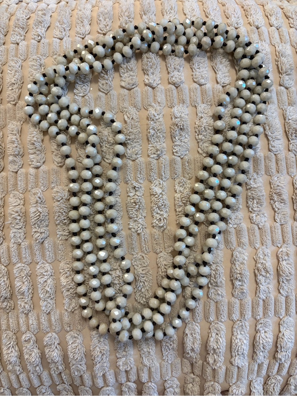 Elegant Cream Faceted Bead Necklace — Women's Fashion Jewelry